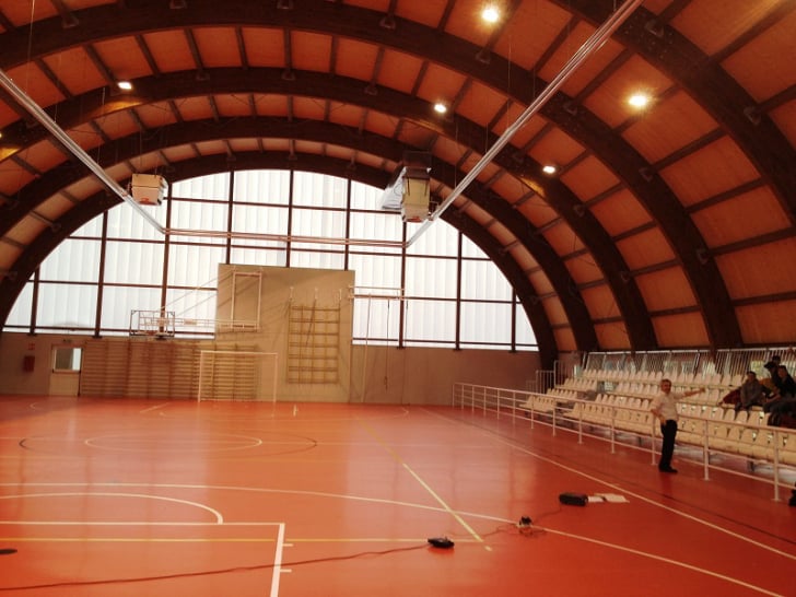 Sergnano, palestra scolastica